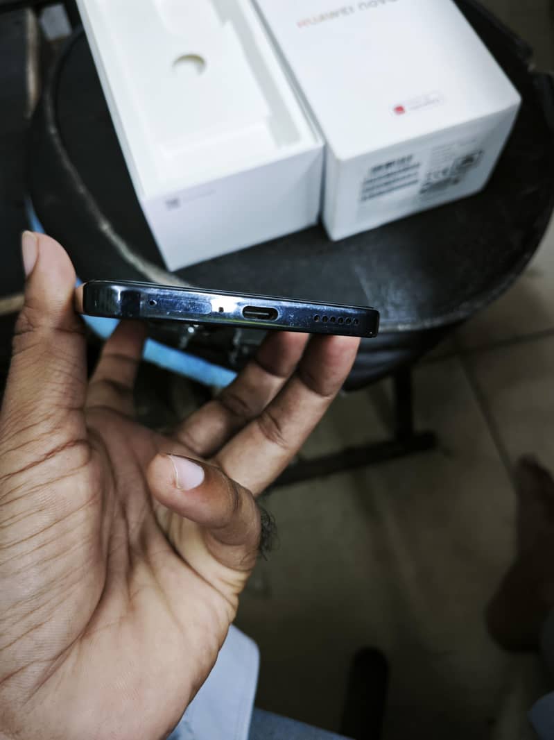 Huawei Nova 4