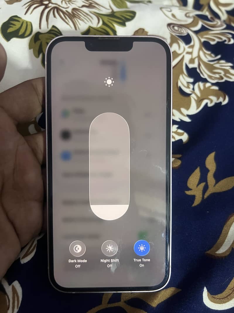 Apple iPhone 13 5