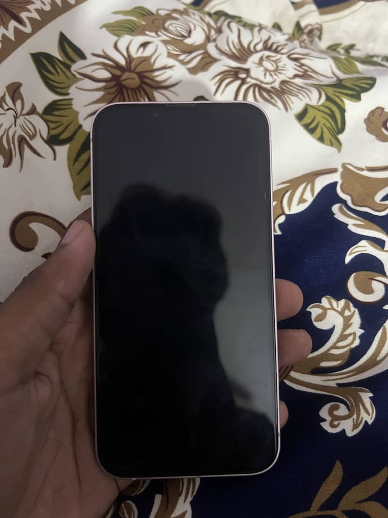 Apple iPhone 13 6