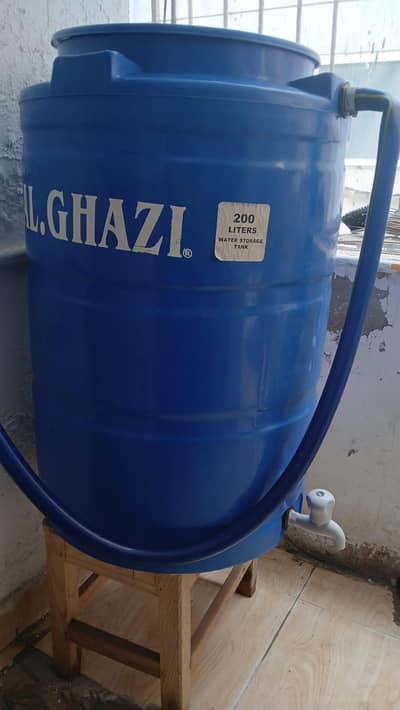 Al ghazi plastic tank. 200 liters.