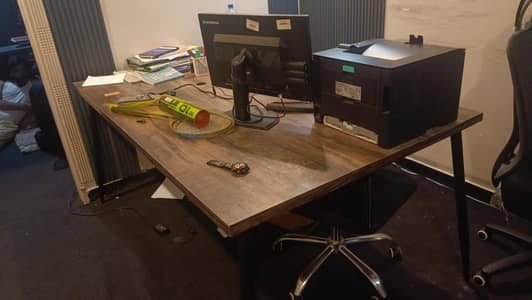 6X3 ft conference Table For Sale
