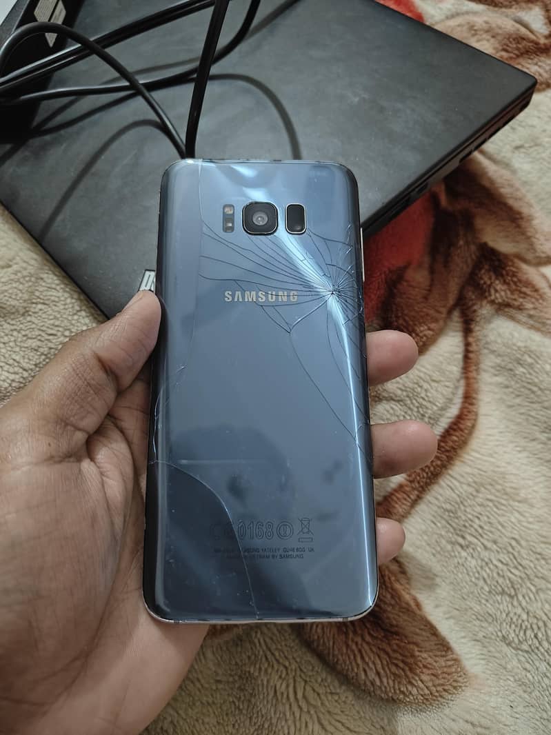 Samsung Mobile S8 Plus 4
