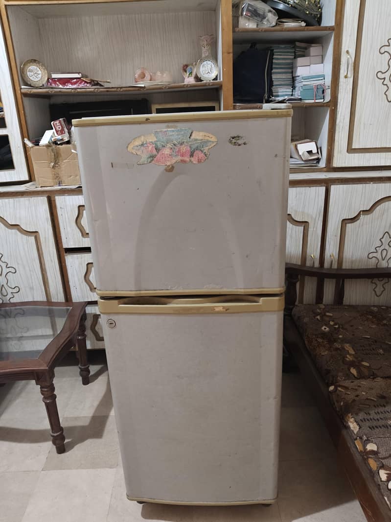 fridge dawlance 0