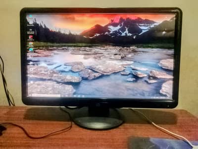 HP S1932 20" LCD Monitor | Negotiable |