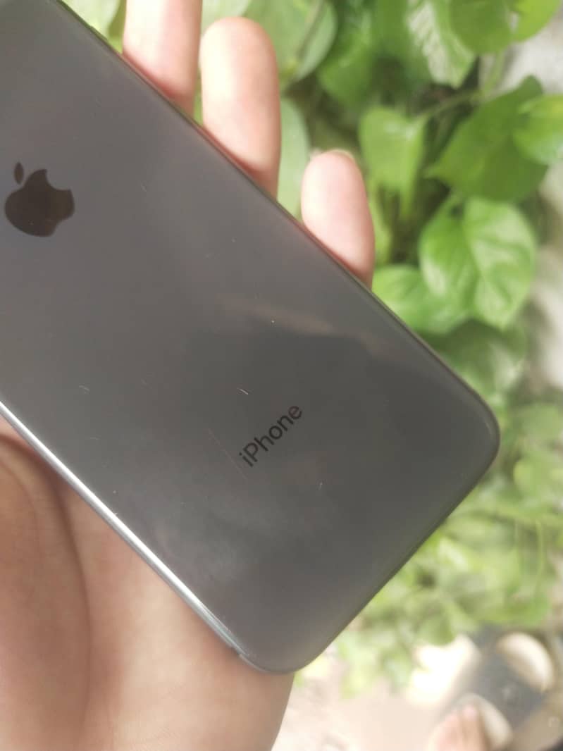 Apple iPhone 8 2