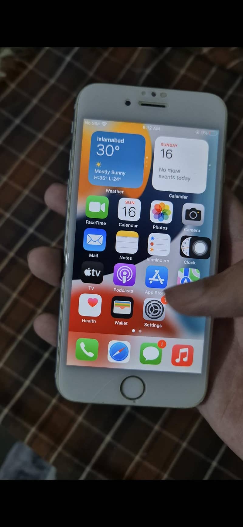 Apple iPhone 6S 1