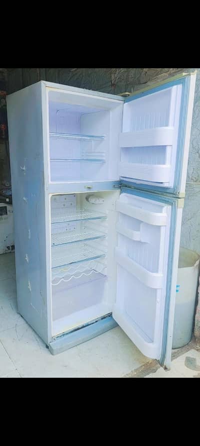 Orient fridge