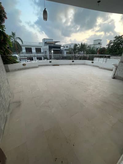 Prime Location: 4-Bedroom Upper Portion for Rent in Gulshan-e-Iqbal, Block 9