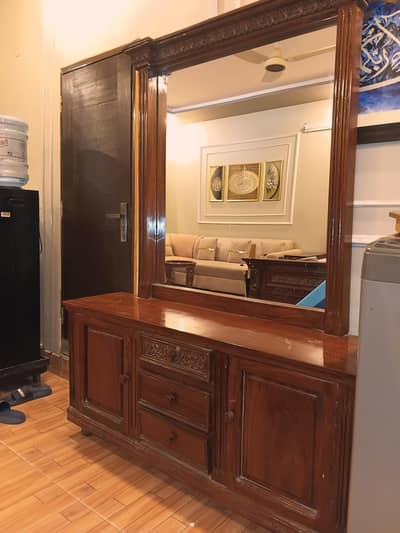 dressing table