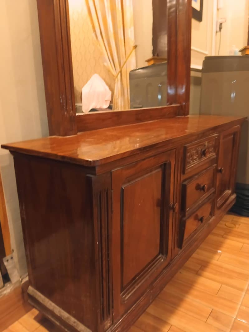 dressing table 5