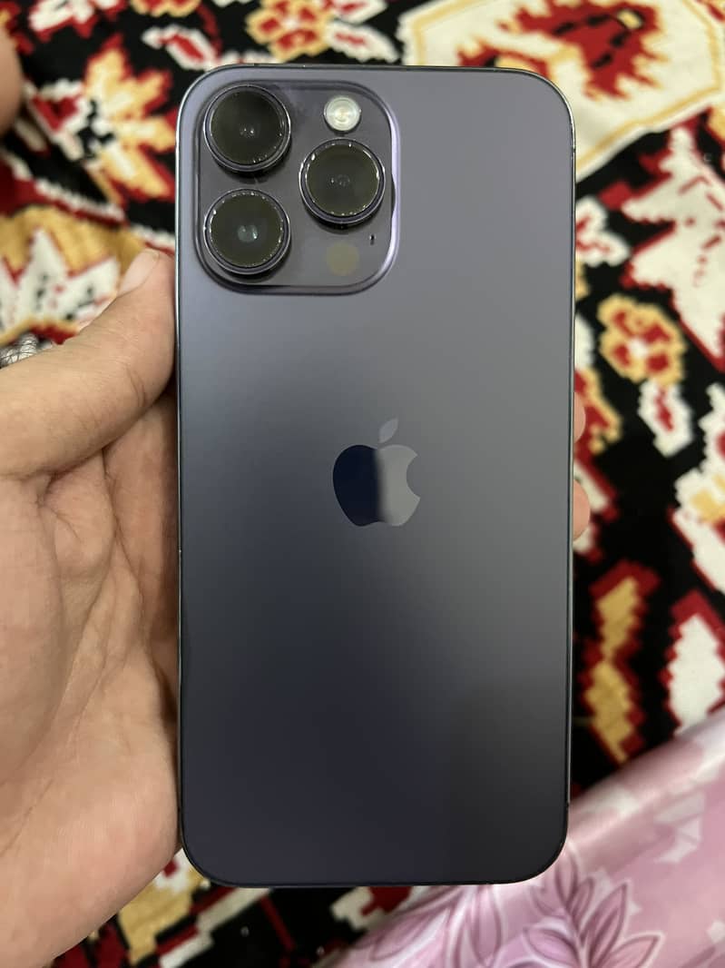 iPhone 14 Pro Max 2