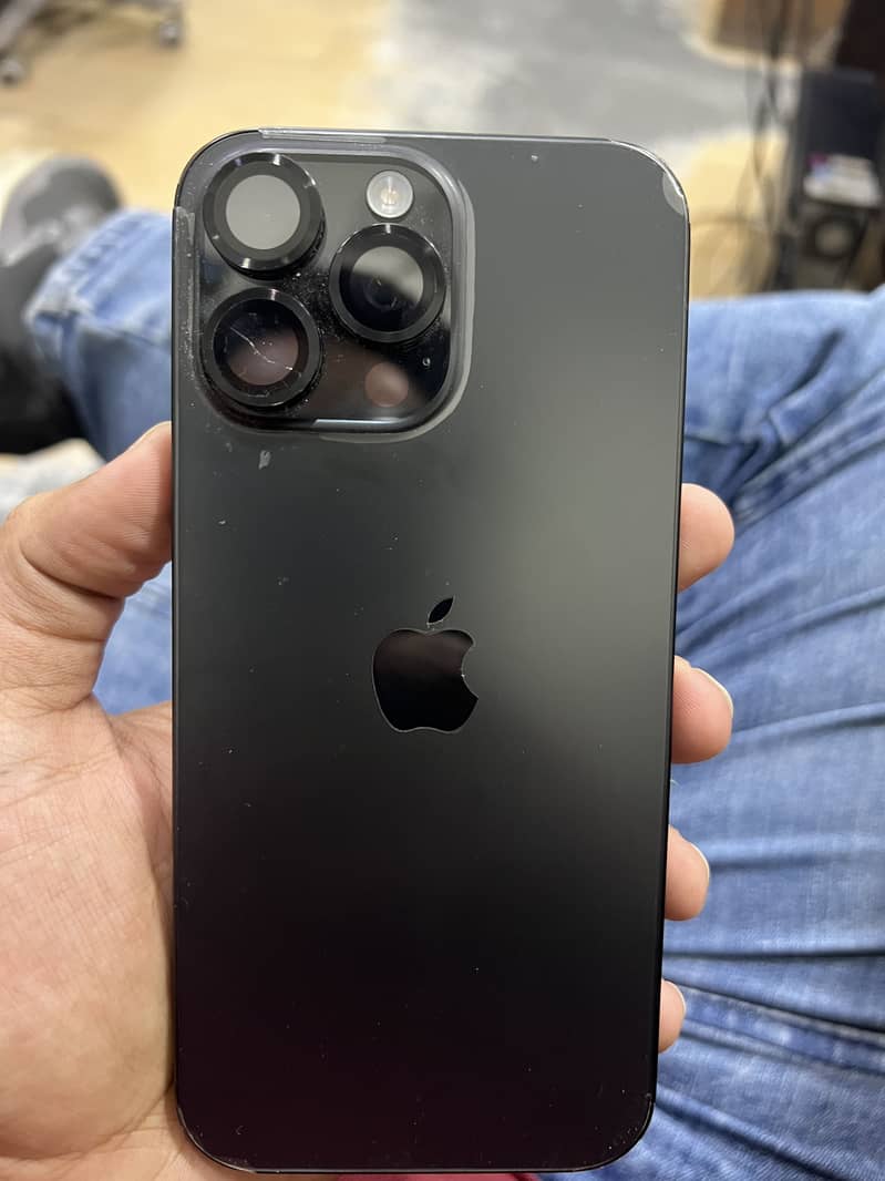 Apple iPhone 16 Pro Max 0