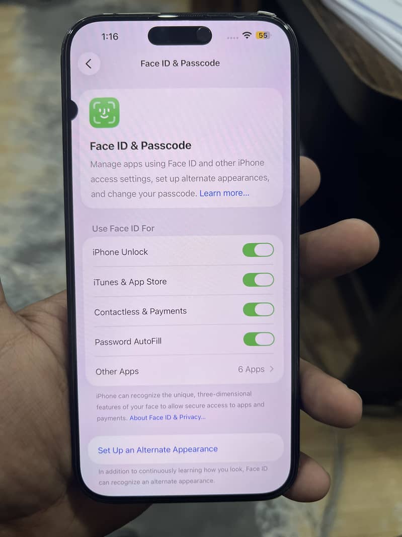 Apple iPhone 16 Pro Max 8
