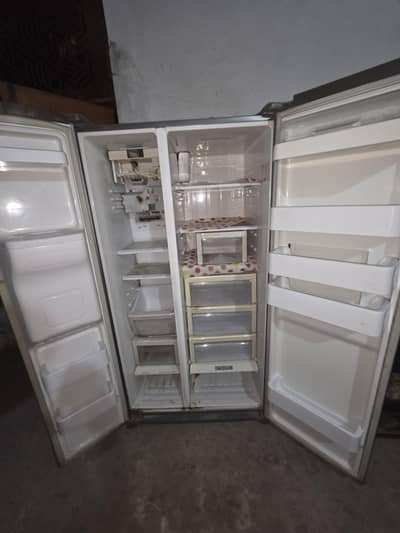 double door refrigerator