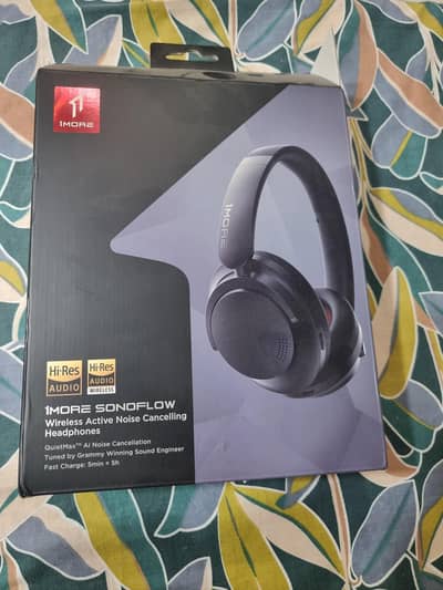 onemore sonoflow barely used Active Noise Cancelling