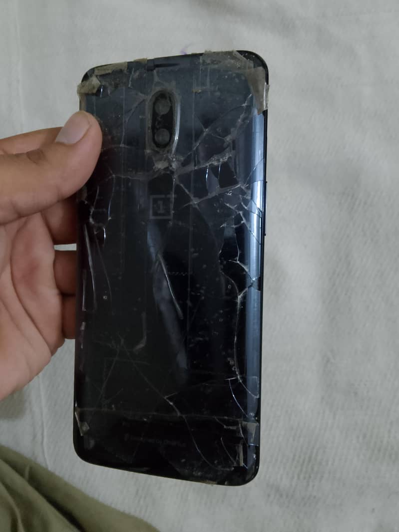 One Plus 6T 1