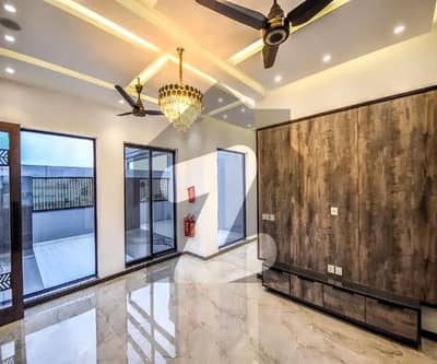 10 Marla Luxury Upper Portion | Separate Entrance | Prime Location | DHA Phase 5 Lahore | For Rent