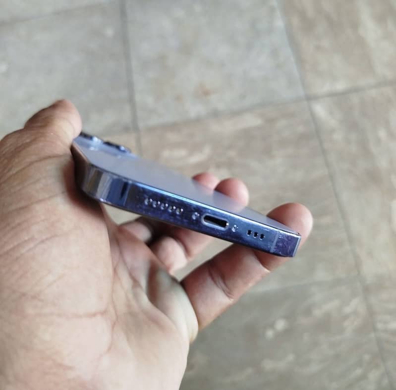 Apple iPhone 13 Pro 6