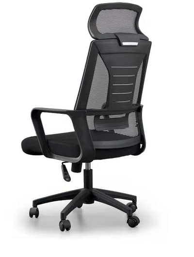 EXECUTIVE CHAIR/ STAFF CHAIR/COMPUTER CHAIR/OFFICE CHAIR/OFFICE TABLE