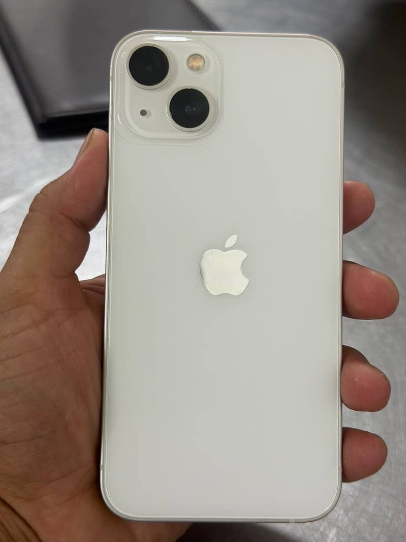 Apple iPhone 13 0