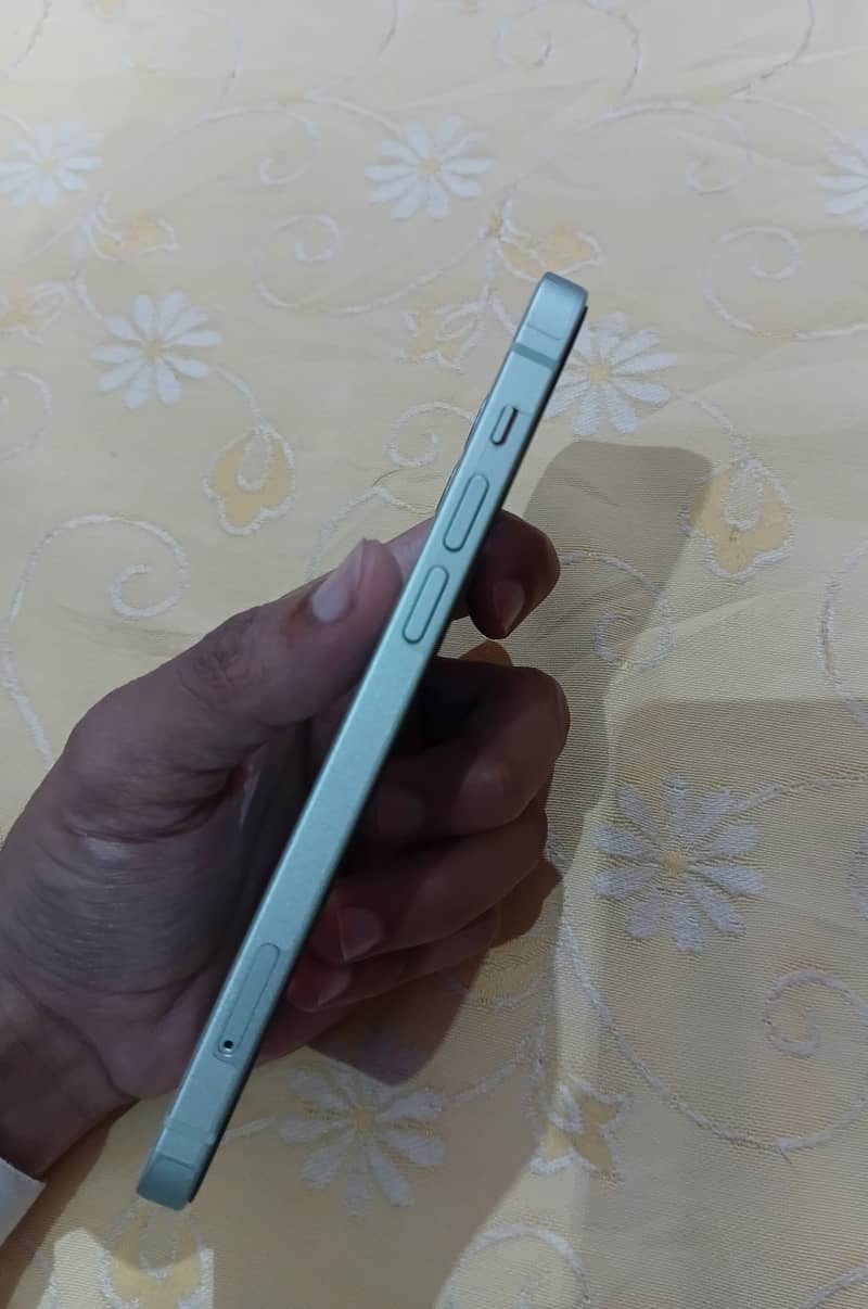 Apple iPhone 12 2