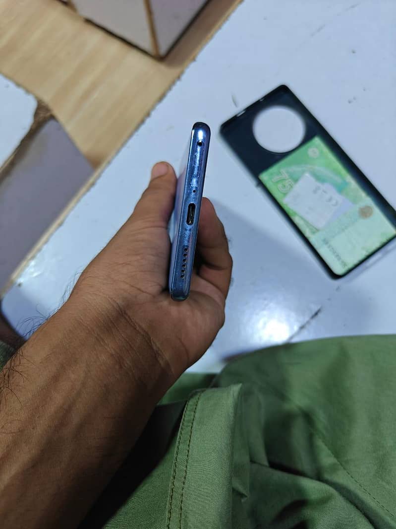 Tecno CAMON 30S 2