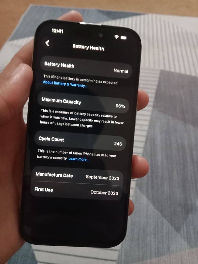 Apple iPhone 15 Pro 0