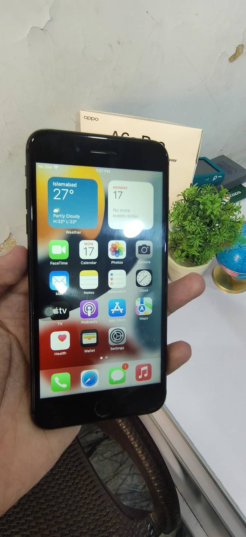 Apple iPhone 7 Plus 1