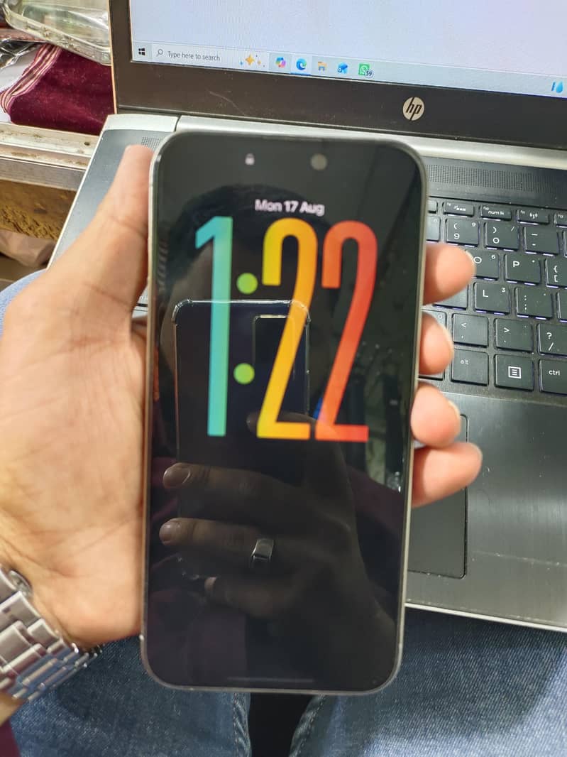 Apple iPhone 15 Pro Max 2