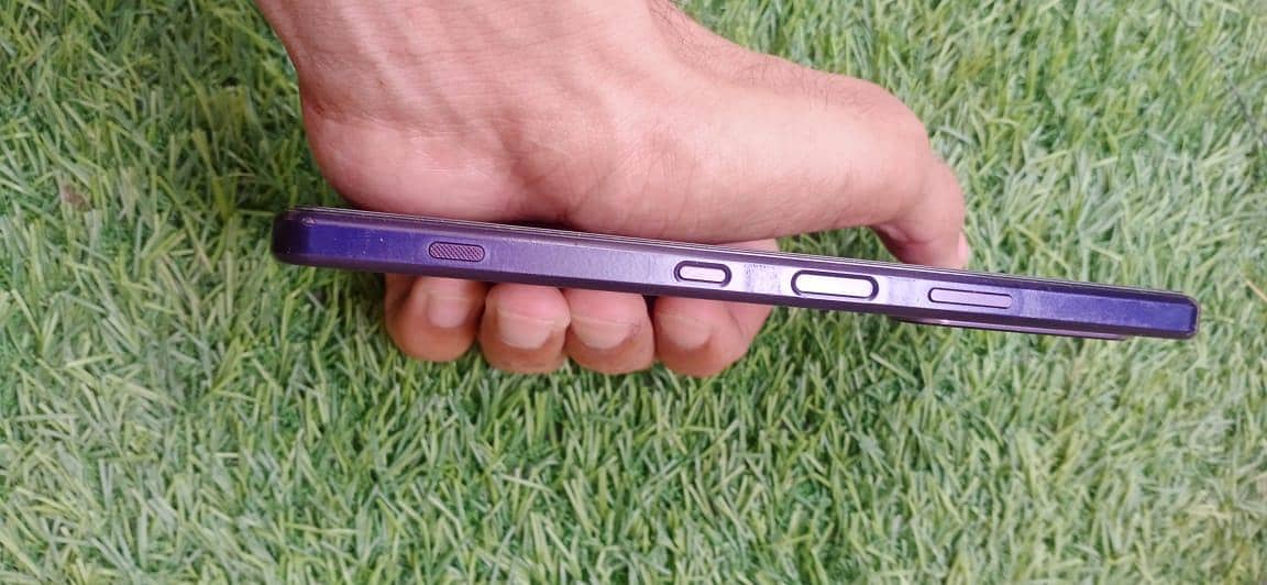 Mobile 3