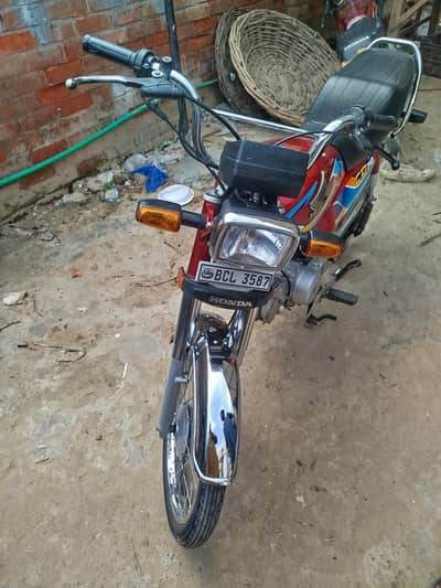 Honda bike 10by10 urgent for sale