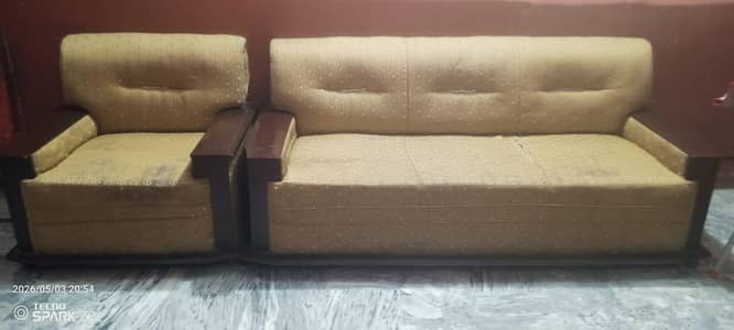two sofa 1 siter and  one sofa 3 siter