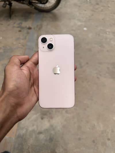 Apple iPhone 13