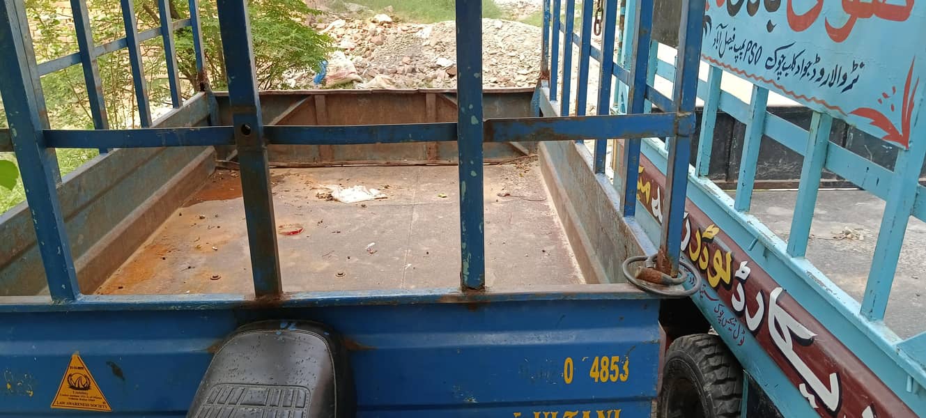 02 Loader Rickshaw 10