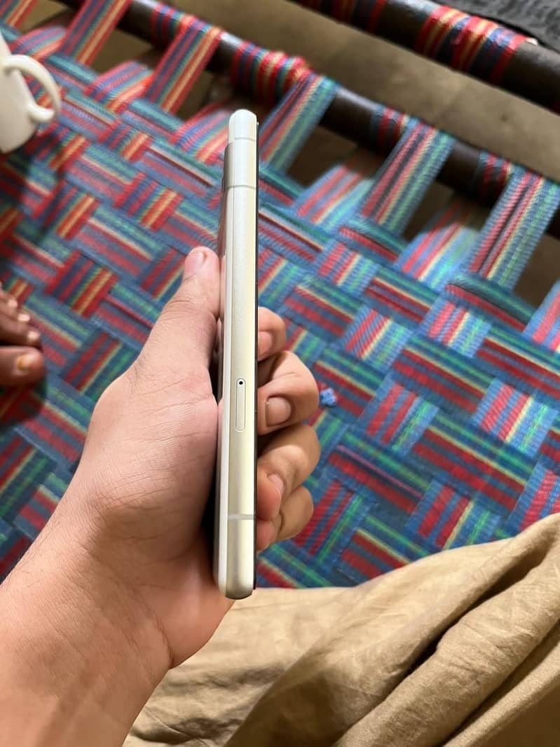 Google Pixel 7a 2