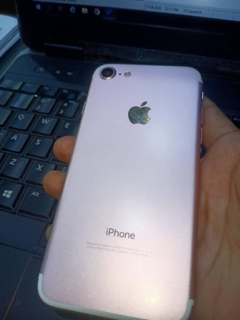 Apple iPhone 7 5