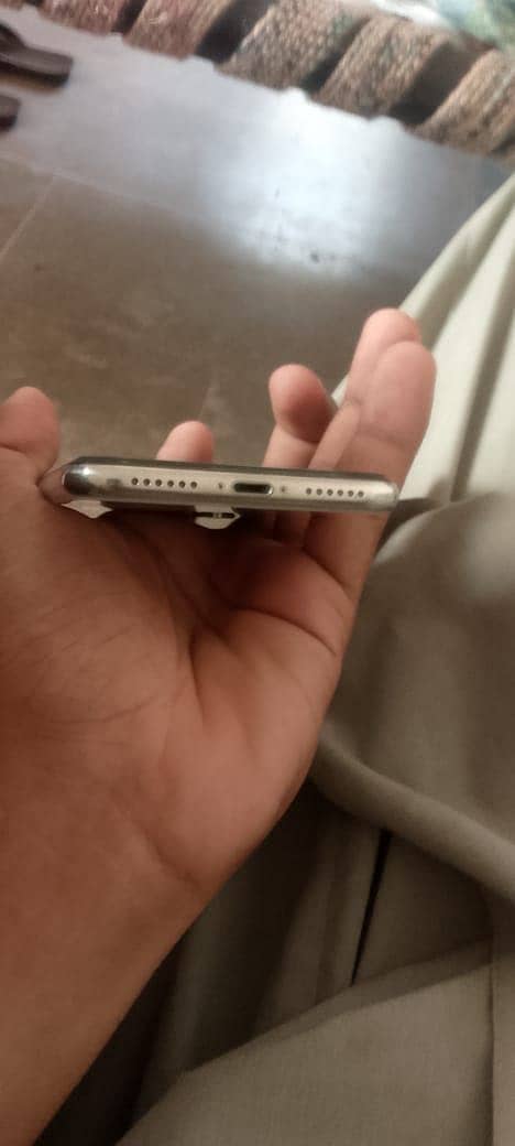 Apple iPhone X 1