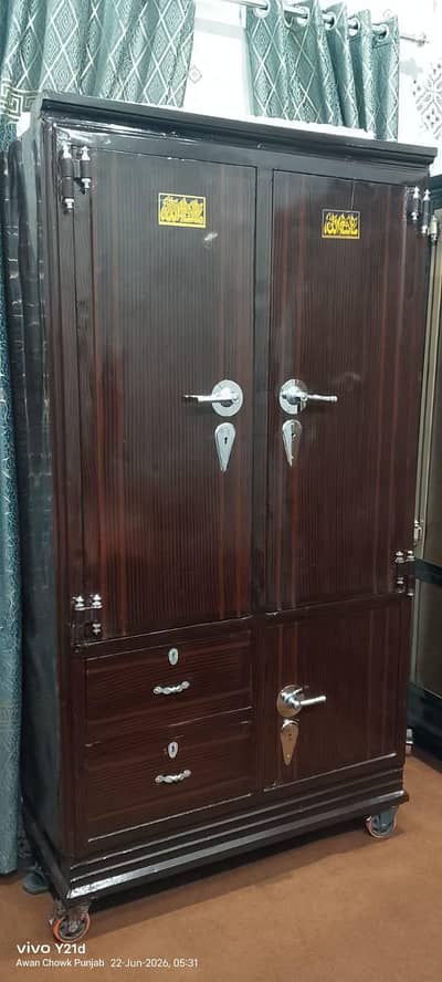 new safe almari 2 dor wali