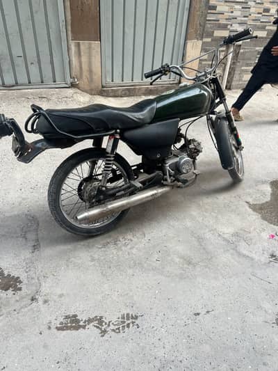 Hero bike 2009 model good condition plus document