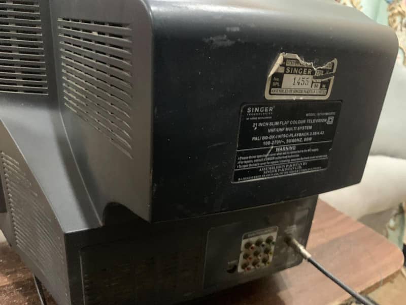 Singer TV 10/10 condition 1