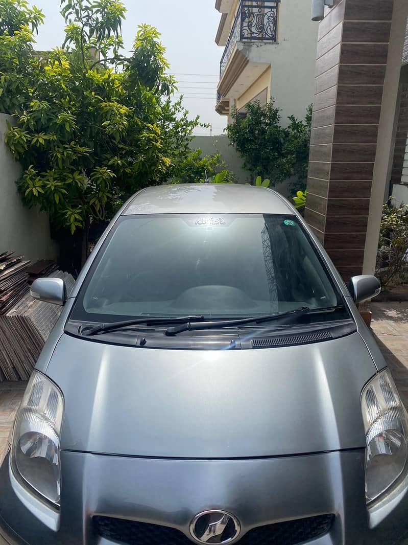 Toyota Vitz 2010 6