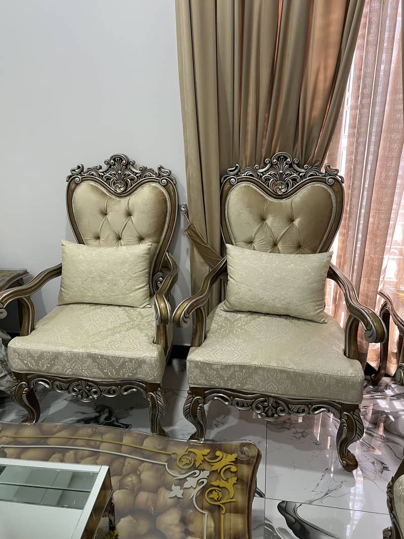 Chinoti sofa 4