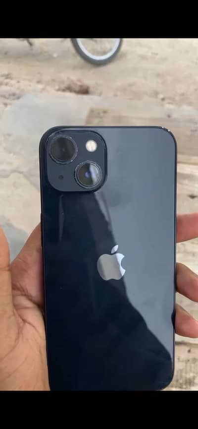 Apple iPhone 13