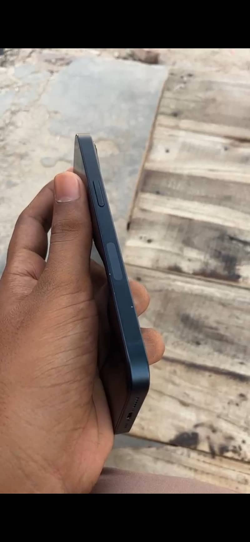 Apple iPhone 13 2