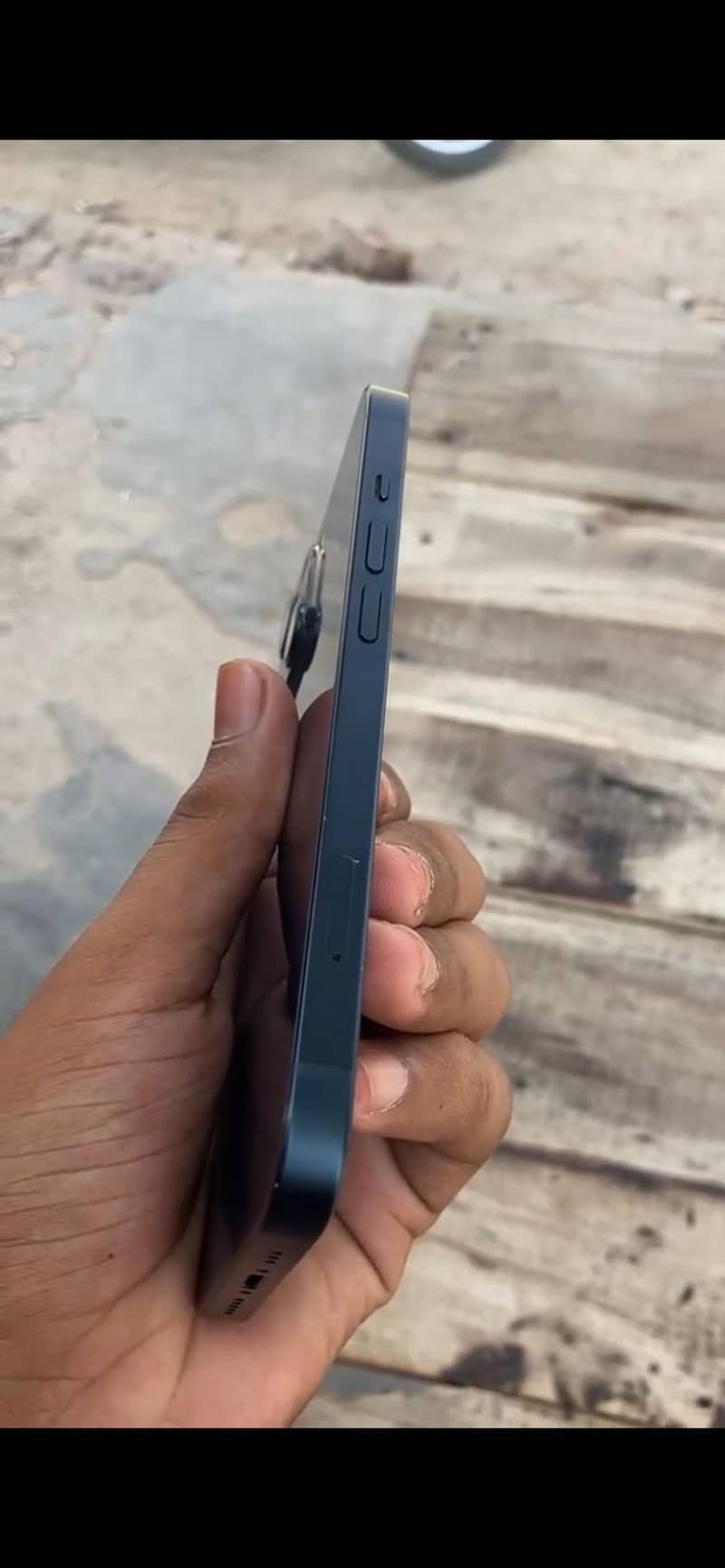 Apple iPhone 13 3