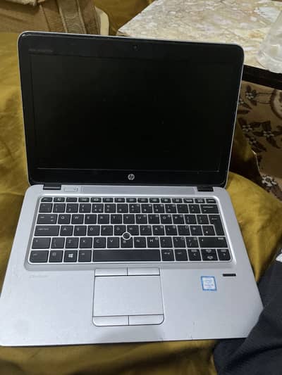Hp elite book 820 G3