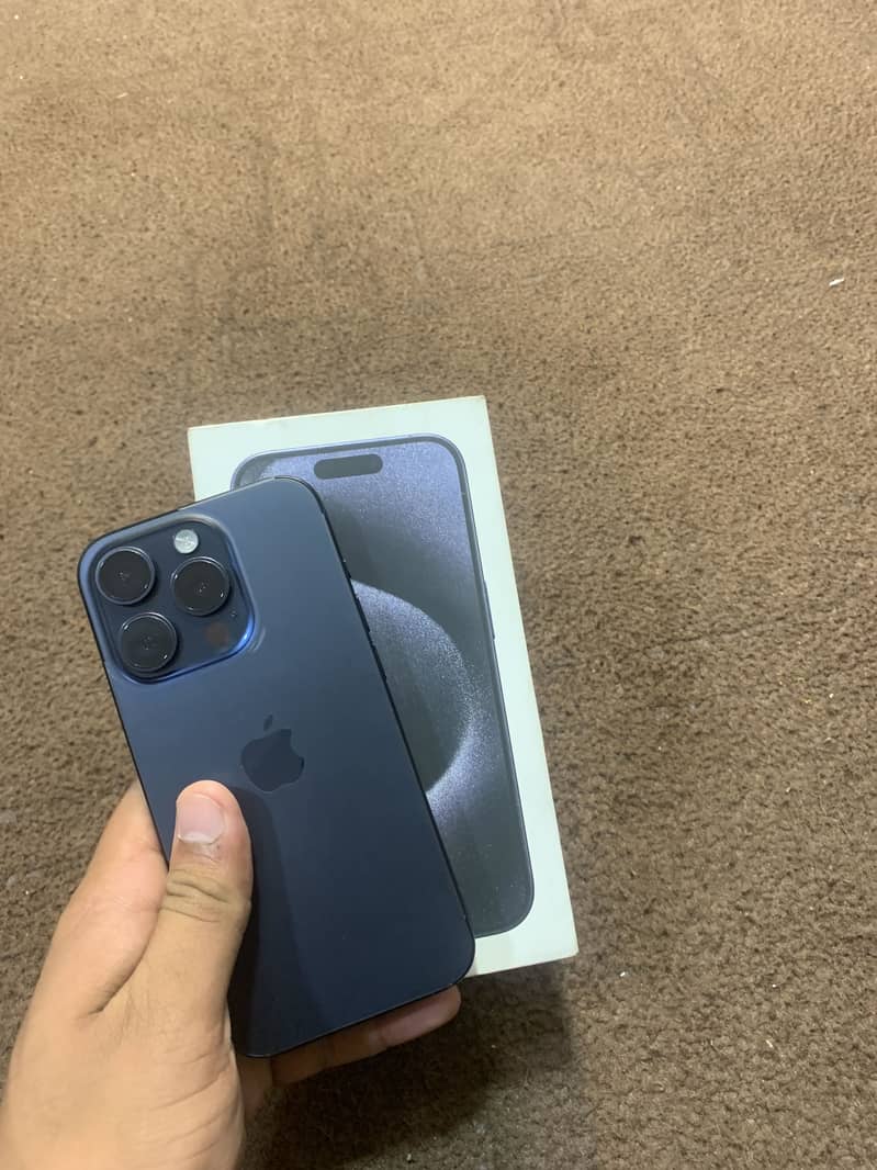 Apple iPhone 15 Pro 0