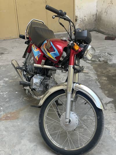 Honda CD 70 2026 Red