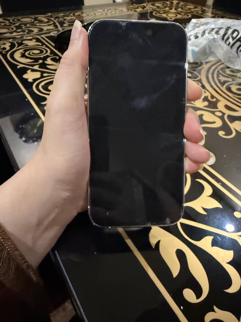 Apple iPhone 14 Pro 3