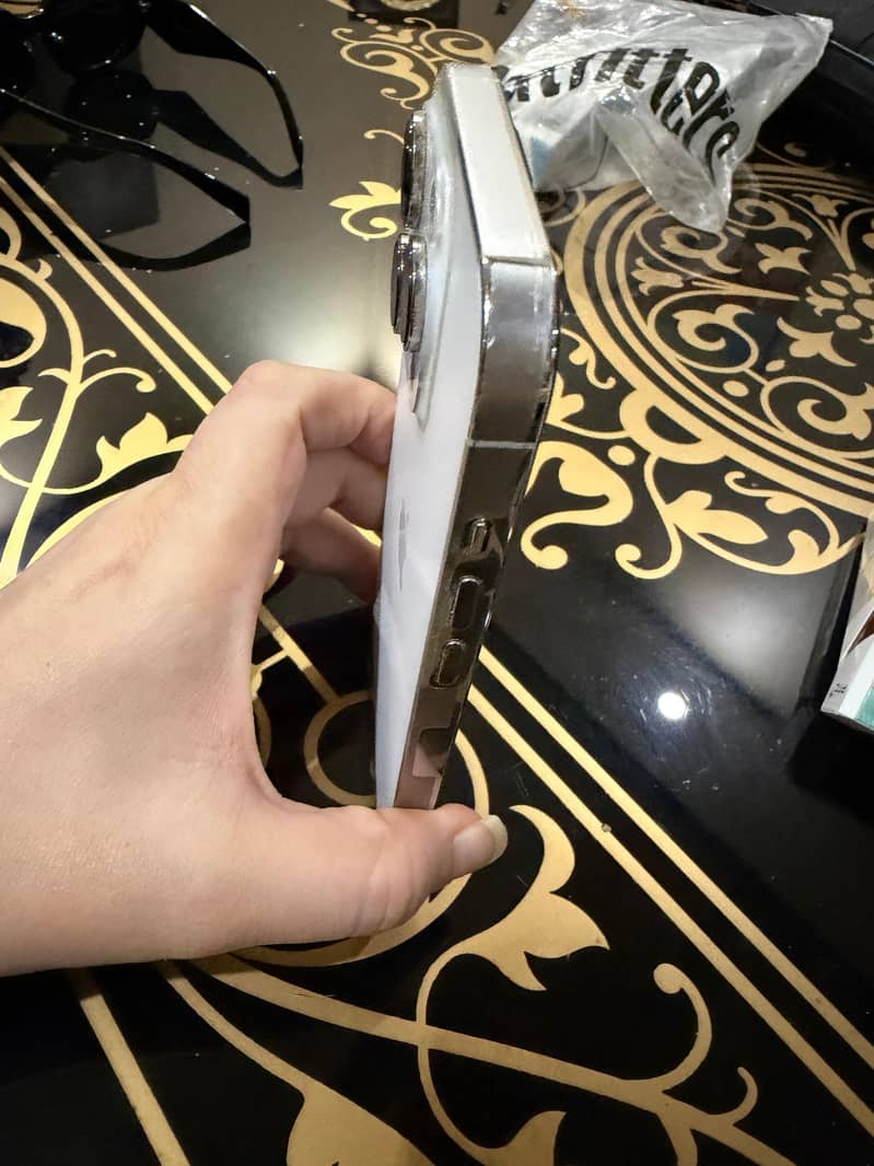 Apple iPhone 14 Pro 4